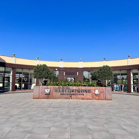 Holidays Homes Rome Golf Appartamenti Marco Simone Aeb Bagian luar foto