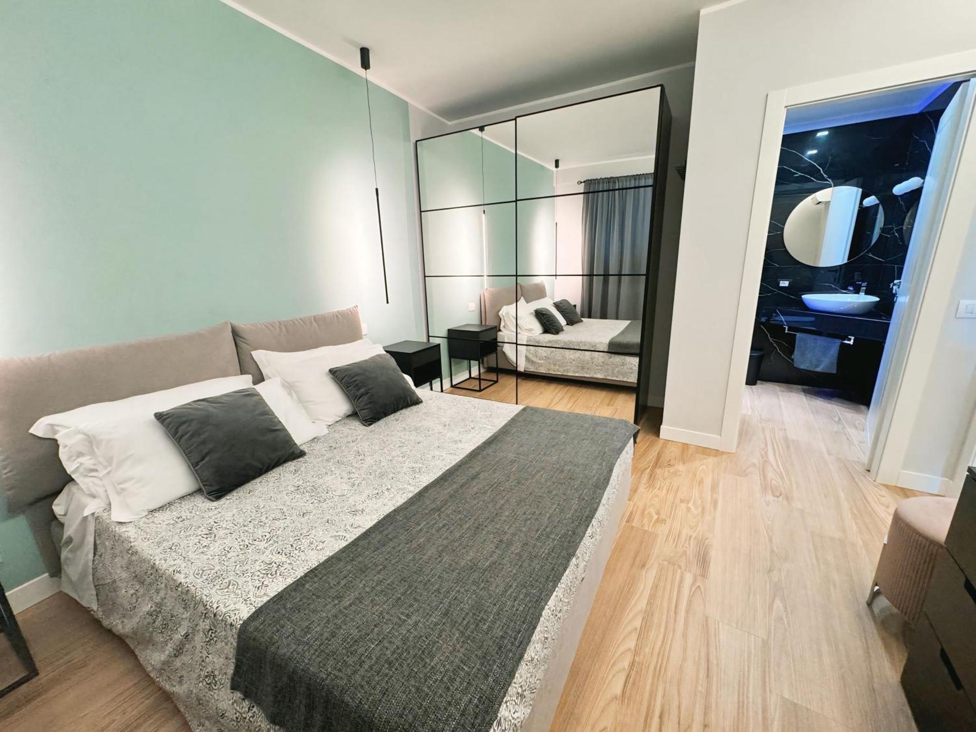 Holidays Homes Rome Golf Appartamenti Marco Simone Aeb Bagian luar foto