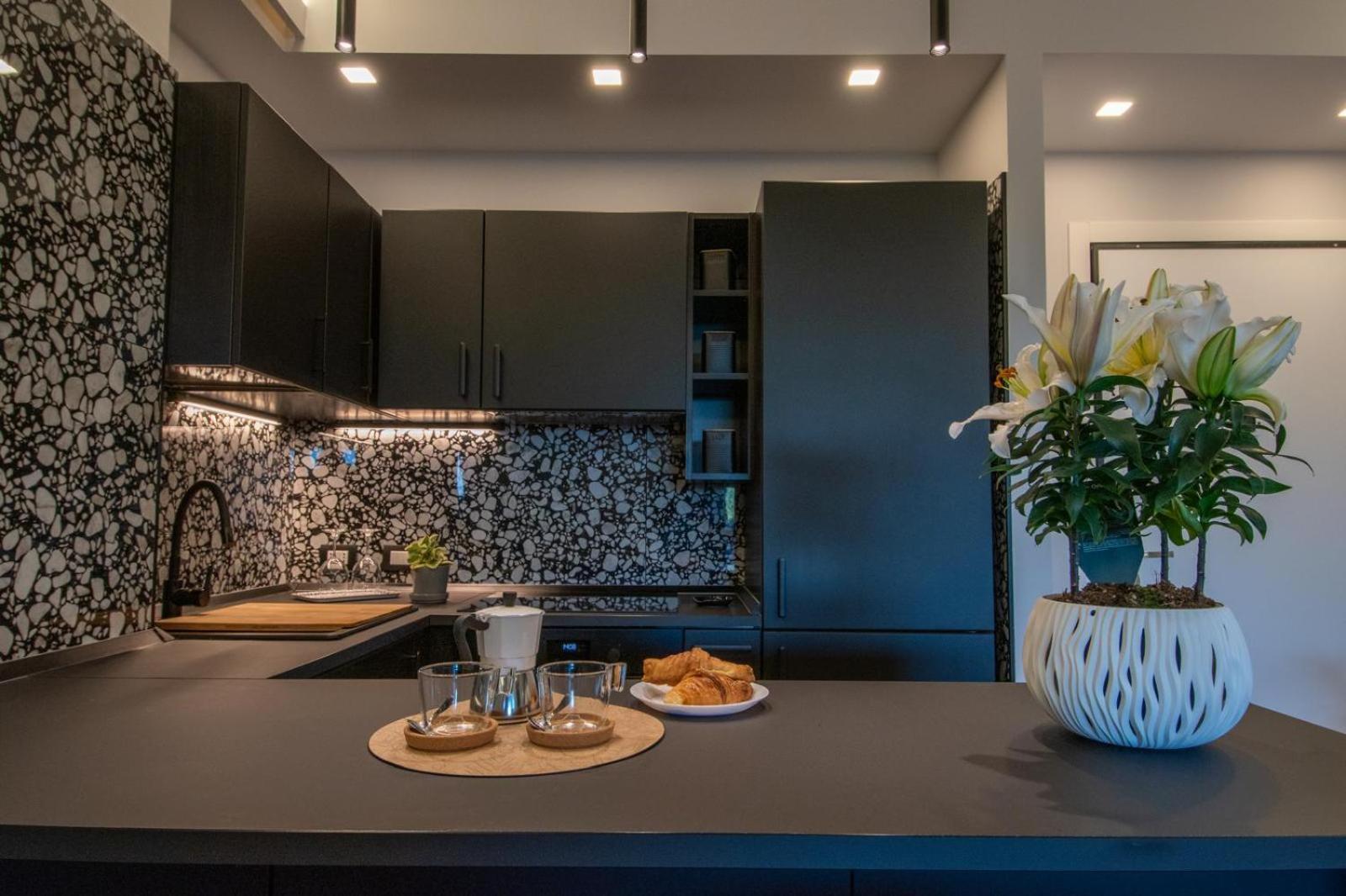 Holidays Homes Rome Golf Appartamenti Marco Simone Aeb Bagian luar foto