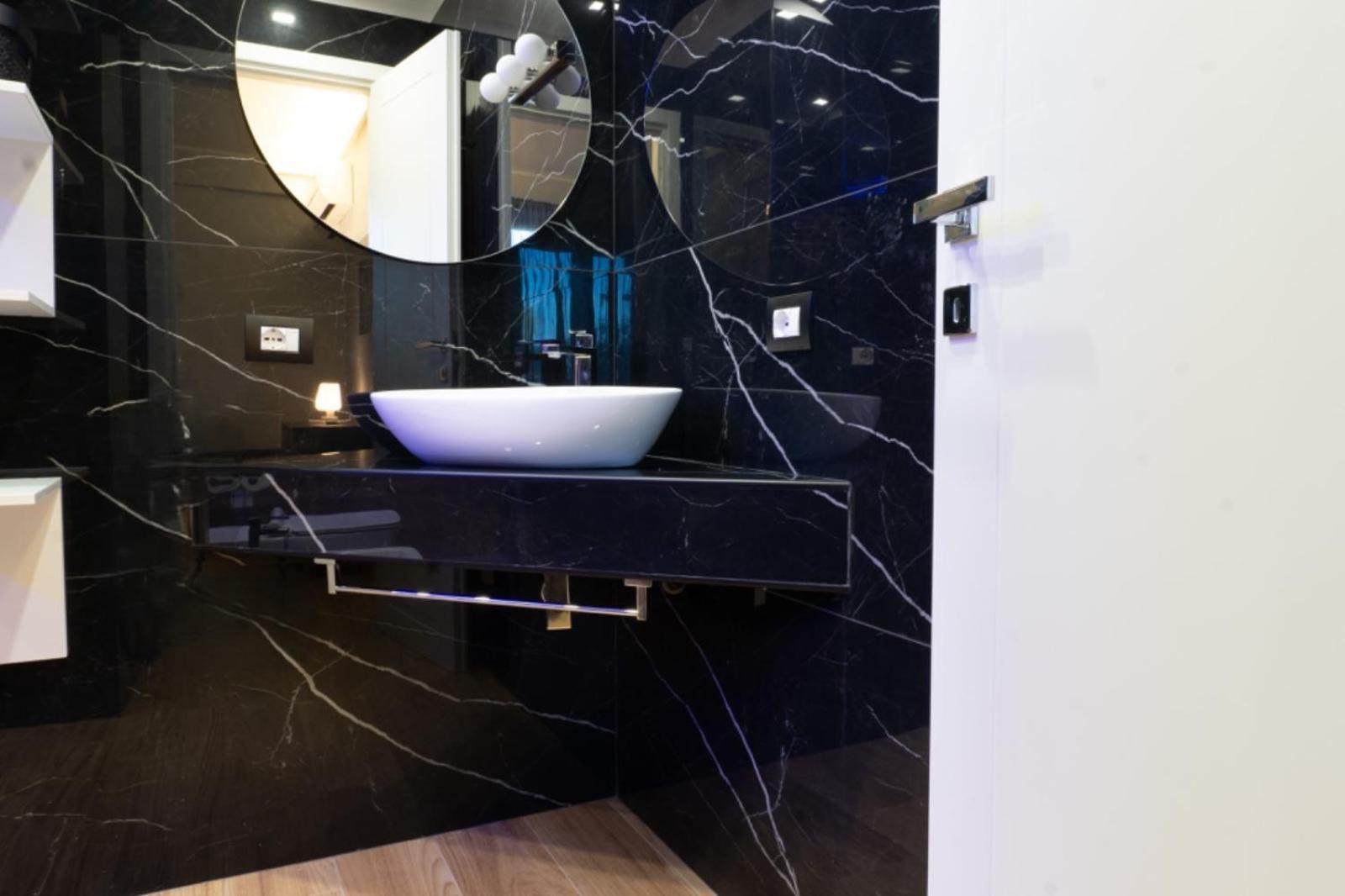 Holidays Homes Rome Golf Appartamenti Marco Simone Aeb Bagian luar foto