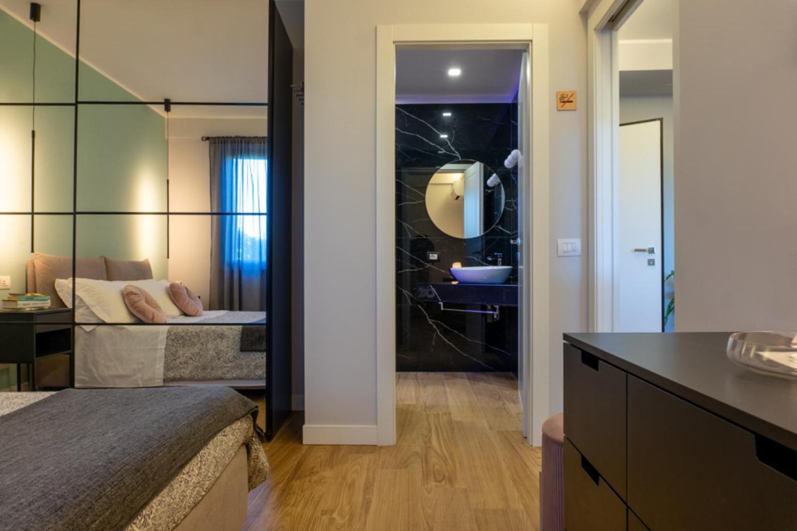 Holidays Homes Rome Golf Appartamenti Marco Simone Aeb Bagian luar foto